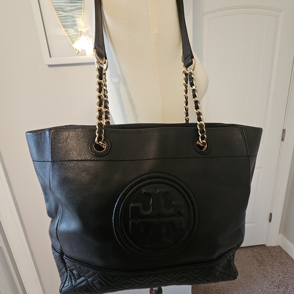Tory Burch Handbags - Tory Burch Flemming Tote